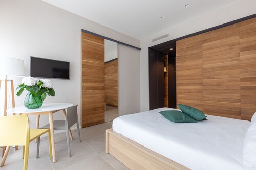 BePlace Garibaldi Suites