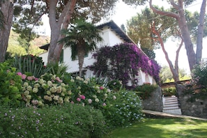 Property grounds - VILLA BRAGHÒ in the heart of Tropea (Tropea)