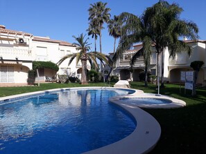 Outdoor pool - Attractive bungalow in a quiet residential complex with pool (Dénia)