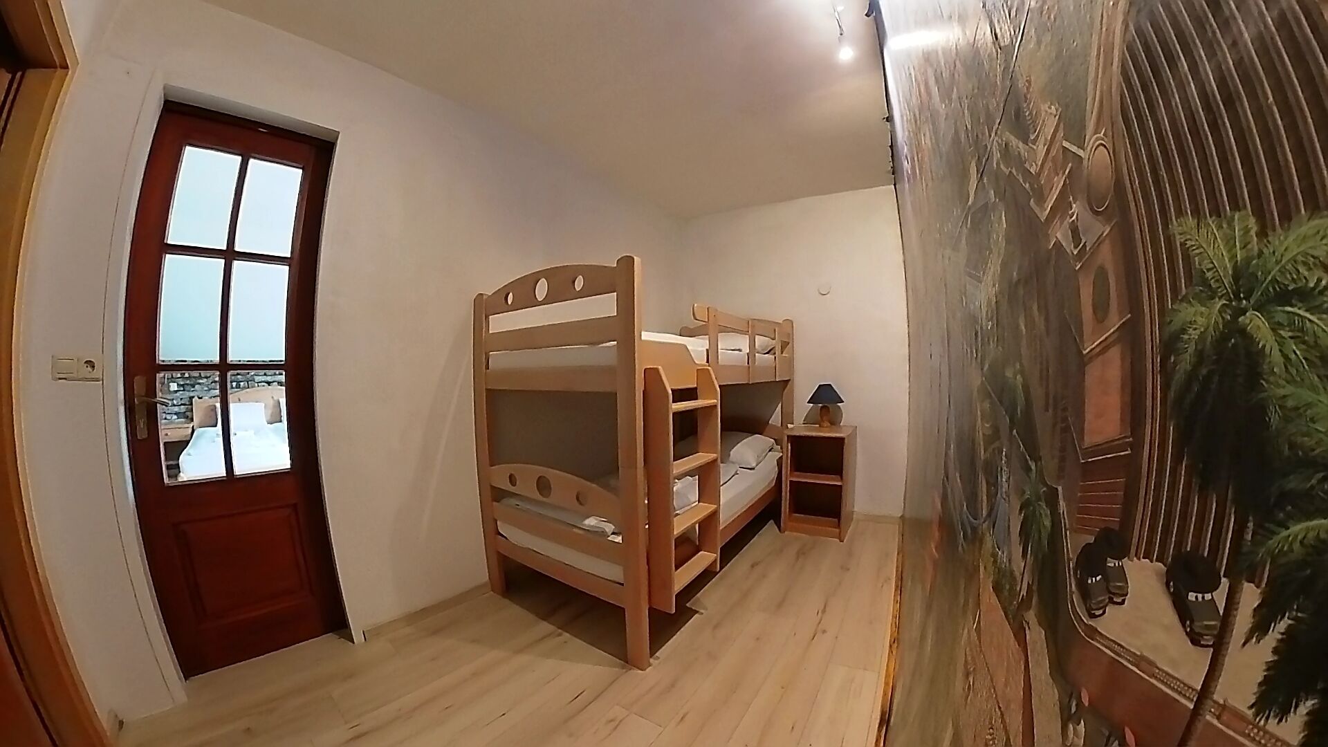 children’s theme room