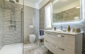 Ensemble baignoire-douche