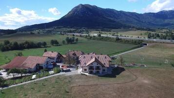 Vue sur la campagne depuis l’hébergement