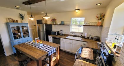 Gorgeous Two Bedroom Modern Farmhouse Cottage