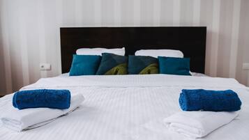 Rumah (3 Bedrooms) | 3 kamar tidur, meja kerja, dan ruang kerja ramah laptop