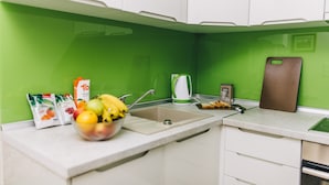 Apartment (1 Bedroom) | Private kitchen