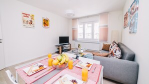 Apartment (1 Bedroom) | Living area