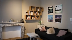 Apartment (1 Bedroom) | Living room - Lovely Apartment With Terrace (Brussels)
