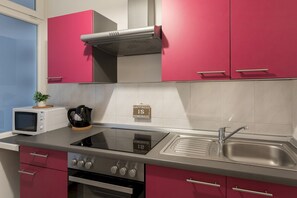 Lägenhet (1 Bedroom) | Eget kök | Kylskåp, ugn, spishäll och grytor/köksredskap