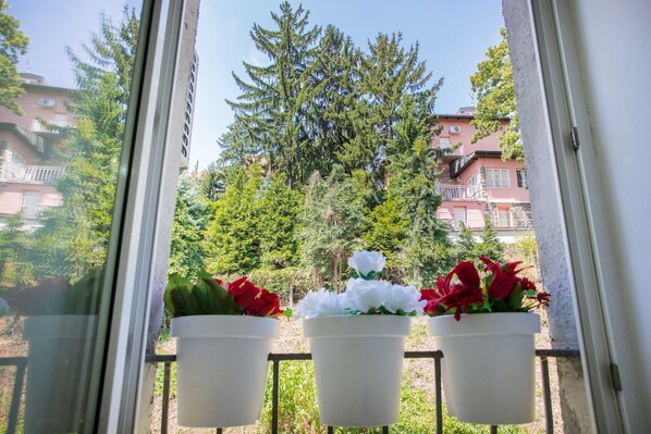 Balcony - Spacious 2bdr Apartment on Tkalciceva Street (Zagreb)
