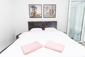 Appartamento (1 Bedroom) | 1 camera, ferro/asse da stiro, culle/letti per bambini (gratuiti)