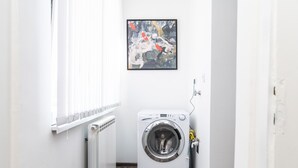 Nicht klassifiziertes Bild, 2 von 10, Schaltfläche