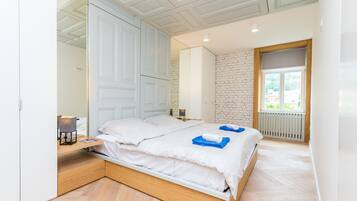 Appartement, 3 chambres, non-fumeurs, vue ville (3 Bedrooms) | 3 chambres, bureau, espace de travail pour ordinateur portable