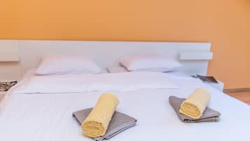 Loft (2 Bedrooms) | 2 bedrooms, desk, soundproofing, iron/ironing board