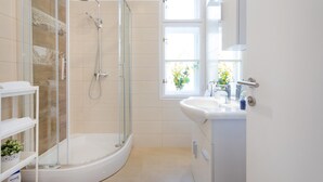 Ảnh chưa phân loại, 3 trong số 23 ảnh, nút