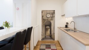 Studiolejlighed (0 Bedroom) | Privat køkken | Køleskab, ovn, kogeplade, elkedel