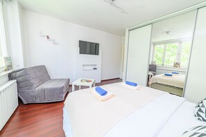 1 bedroom, iron/ironing board, free WiFi, bed sheets - Beautiful Cozy Studio Close to City Center (Sarajevo)