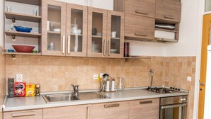 Apartment (2 Bedrooms) | Private kitchen - Modern 2bdr Apartment in the Center- Free Parking (Sarajevo)