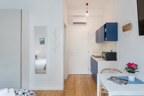 Studiolejlighed (0 Bedroom) | Privat køkken | Køleskab, mikrobølgeovn, kogeplade, elkedel