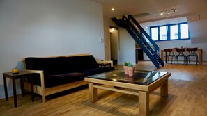 Apartment (1 Bedroom) | Living room - Unit 8 - Charming Loft Apt. Near Avenue Louise  (Brussels)