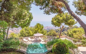A heated pool - Luxurious home in Málaga (Málaga)