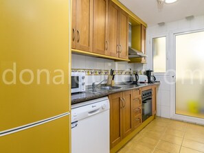 Fridge, microwave, oven, dishwasher