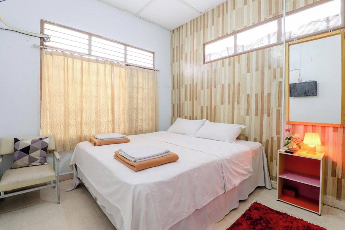 Sistema de insonorización, wifi gratis, ropa de cama