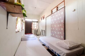 Room - Adil Jaya Homestay By Zuzu (Yogyakarta)