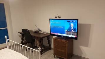 4 bedrooms, WiFi, bed sheets