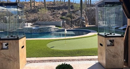 Elegant West Side Mountain Retreat