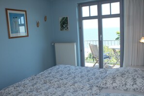 Apartment, 2 Schlafzimmer (11, incl. Cleaning and Service Fee) | 2 Schlafzimmer, kostenloses WLAN