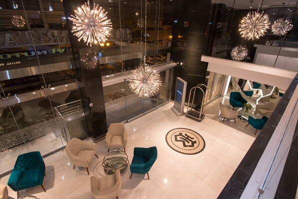 Reception - Hotel Britania Crystal Collection (Lima)