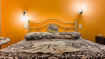 Deluxe Double Room | Free WiFi, bed sheets