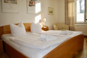 Apartment, 2 Bedrooms (incl. Cleaning and Service Fee) | 2 bedrooms, individually decorated, individually furnished, free WiFi - Villa Schering (Heringsdorf)