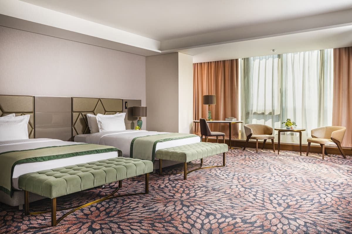 Lakens van Egyptisch katoen, luxe beddengoed, een kluis op de kamer