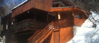 Les Orres 1650: ground floor of chalet, close to slopes and skating rink