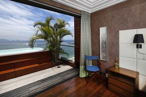 Outdoor pool, a heated pool - Spacious 5 suites penthouse with pool in Rio de Janeiro (Copacabana)