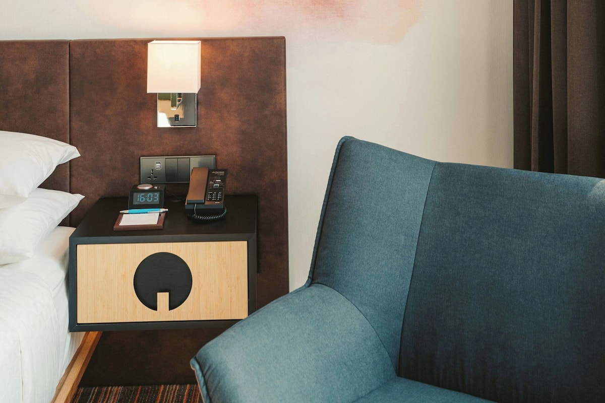 In-room safe, desk, laptop workspace, blackout drapes