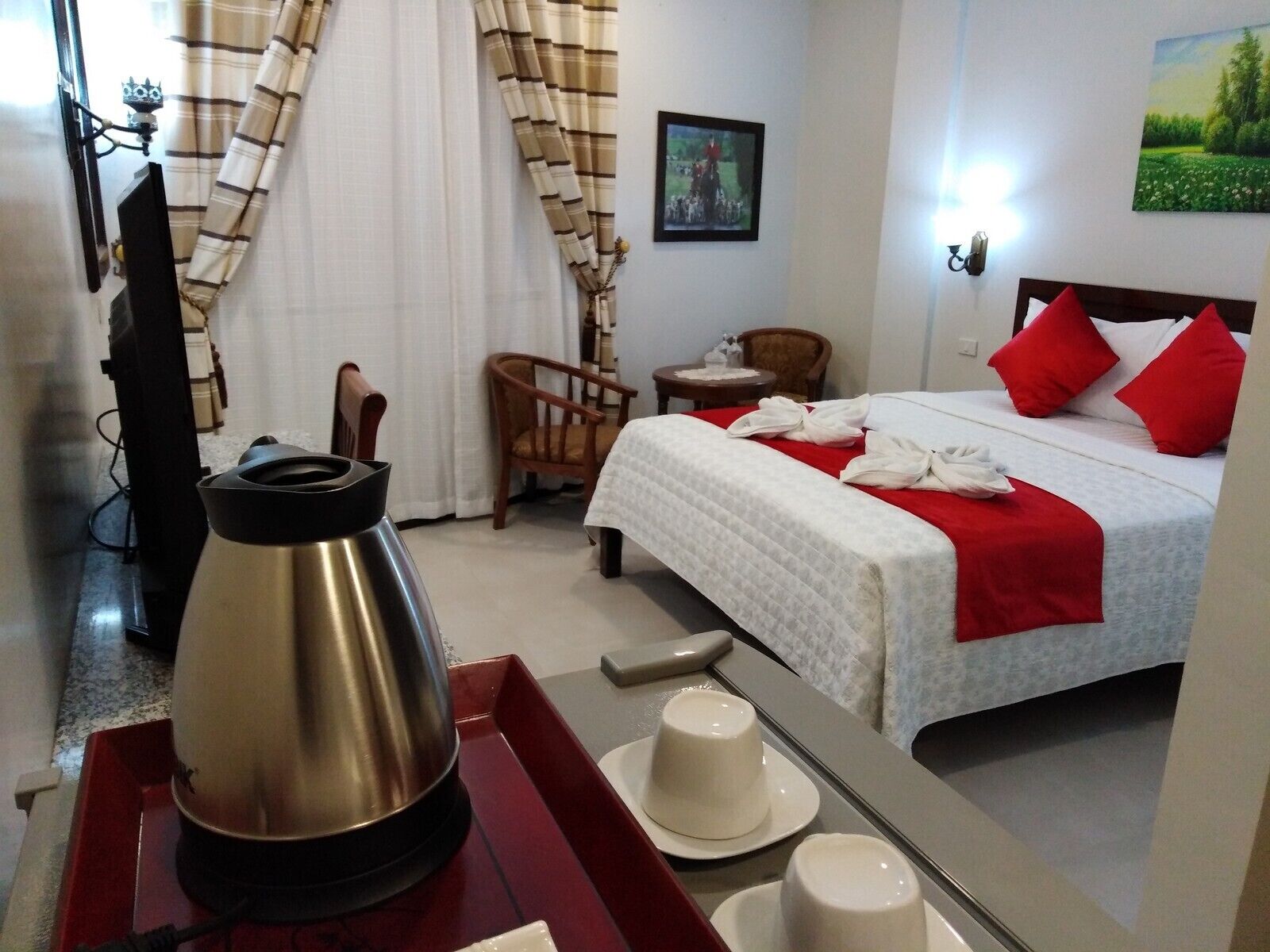 Habitació Deluxe | Roba de llit d'alta qualitat, minibar i caixa forta a l'habitació 