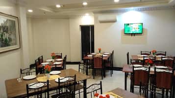 Bữa sáng nấu theo yêu cầu hàng ngày với phụ phí nhỏ