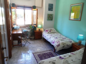 4 quartos, ferros/tábuas de passar roupa, Wi-Fi de cortesia