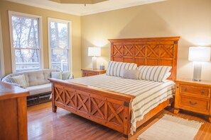 4 bedrooms, free WiFi, bed sheets