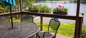 LAKEFRONT,Swim,enjoy&relax,7kayaks,SUP,paddlboat,firepit,PA,cabin,Fun,