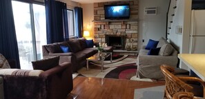 Téléviseur connecté, foyer