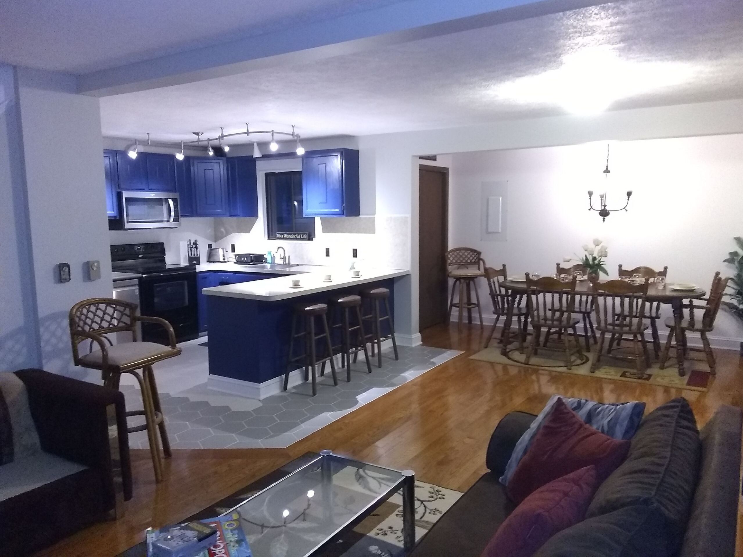 智能電視、壁爐