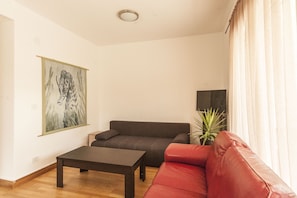 Classic-Apartment, 1 Schlafzimmer, Terrasse | Wohnbereich