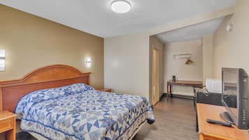 Enkeltrom – basic | Skrivebord, skrivebord for bærbar PC, blendingsgardiner og lydisolert