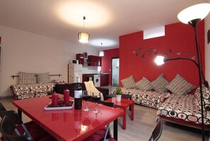 Interior - Design Puerta Del Sol (M4) (Madrid)