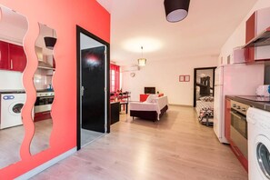 Interior - Design Puerta Del Sol (M4) (Madrid)