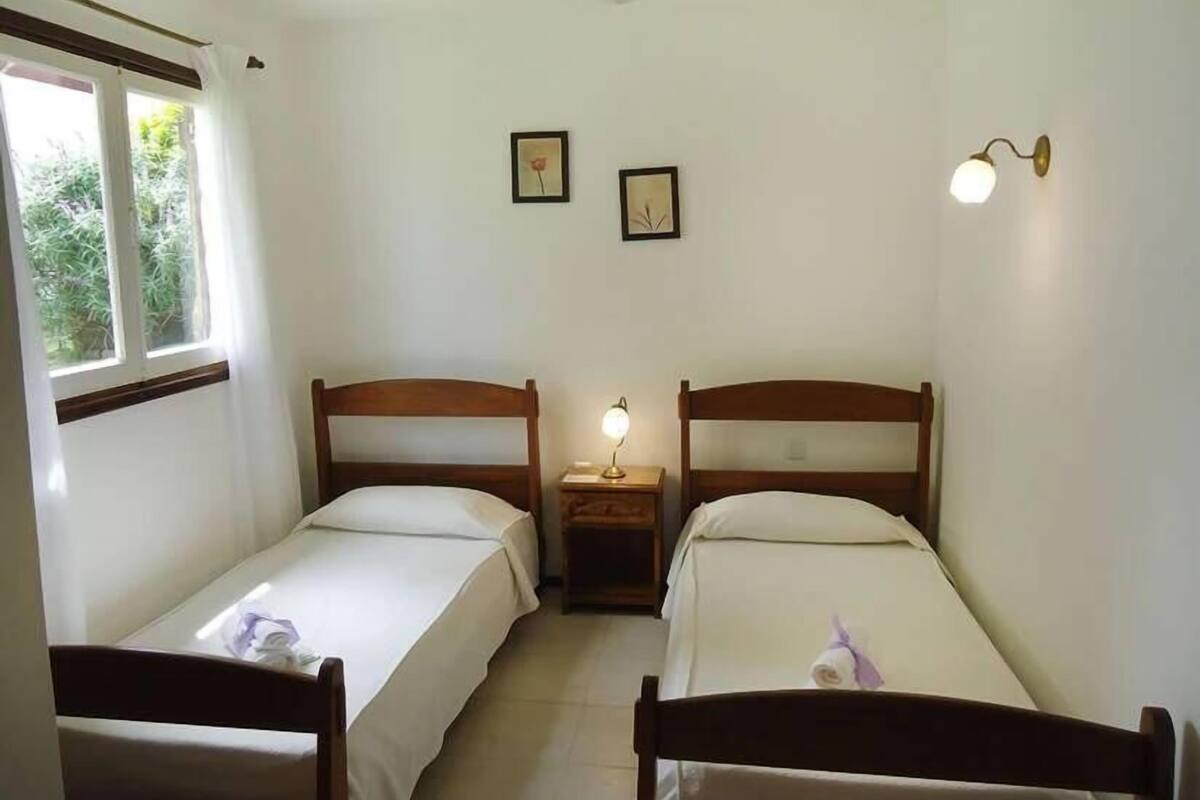 Standard Double Room | Peti besi dalam bilik, Wi-fi percuma, cadar katil