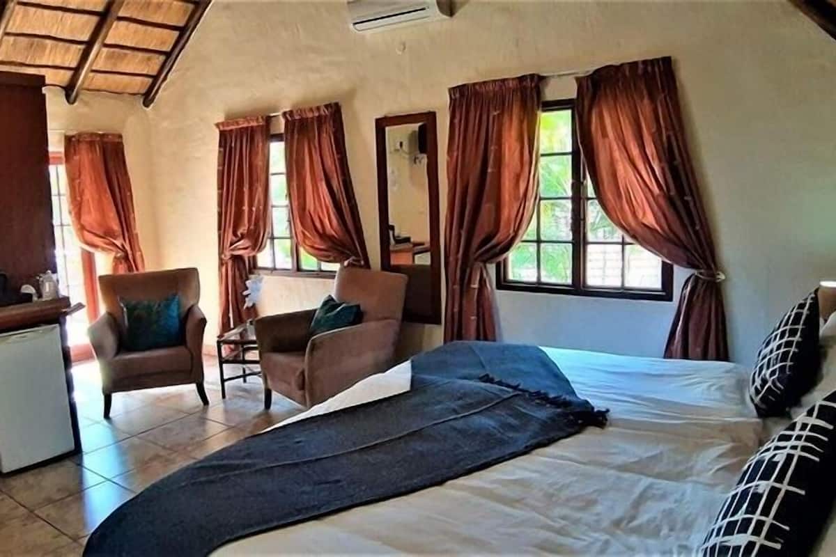 Desk, iron/ironing board (on request), bed sheets